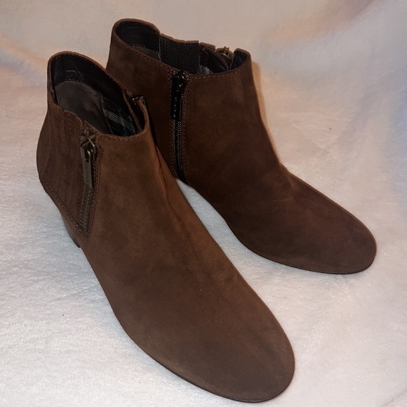 AQUATALIA FALLON CHELSEA BOOTS sz 9 - Picture 2 of 13